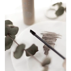 Sanzi Beauty Brow Styling, Brun 8 Sanzi Beauty Brow Styling, Brun -MAC Butik img 5834