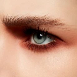 MAC Powder Kiss Eye Shadow, Devoted To Chili -MAC Butik mac powder kiss eye shadow lens blur 4