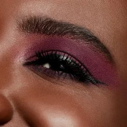 MAC Powder Kiss Eye Shadow, Lens Blur -MAC Butik mac powder kiss eye shadow werk werk werk 3