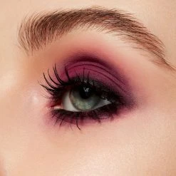 MAC Powder Kiss Eye Shadow, Lens Blur -MAC Butik mac powder kiss eye shadow werk werk werk 4